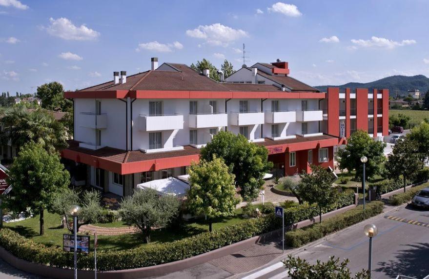 Hotel Lo Zodiaco Abano Terme Exterior foto